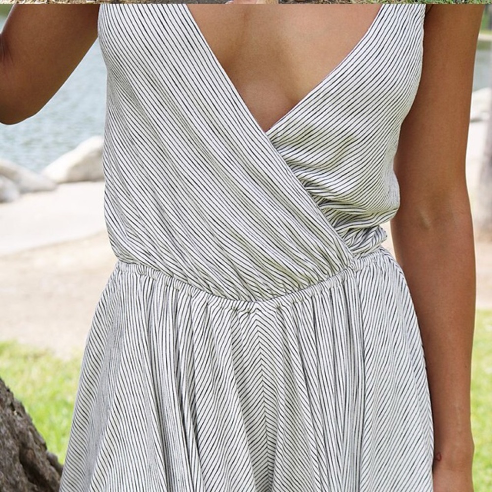 Poolside Romper - Picture 3 of 5
